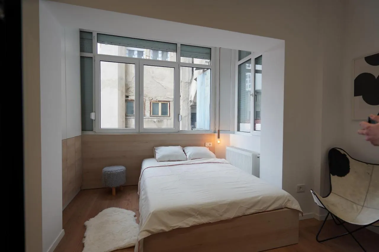 בוקרשט Glamorous Design Apartament In Calea Victoriei 0*,