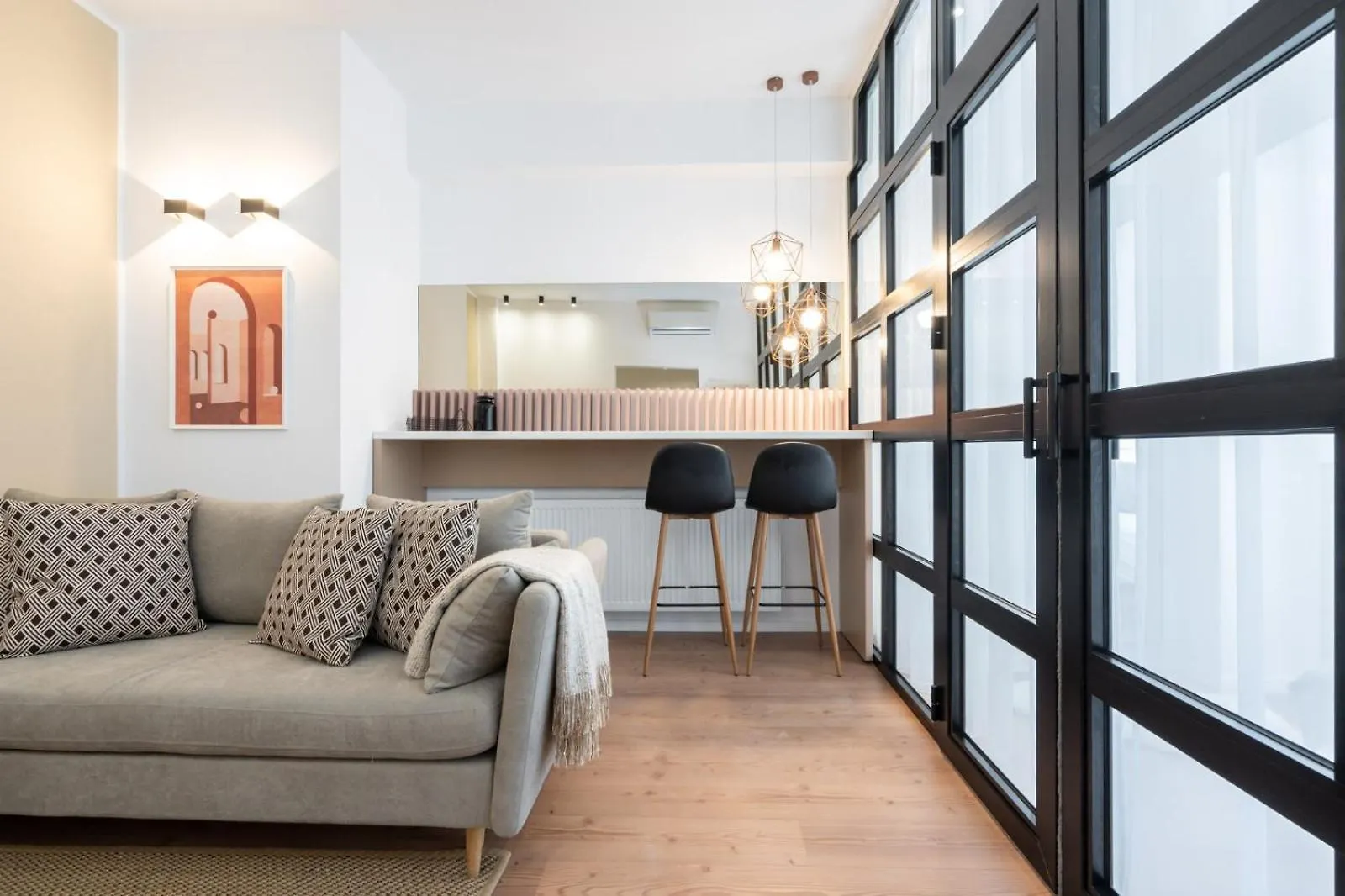 בוקרשט Glamorous Design Apartament In Calea Victoriei