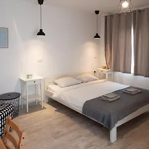 https://center-studio-funtana.in-istria.net