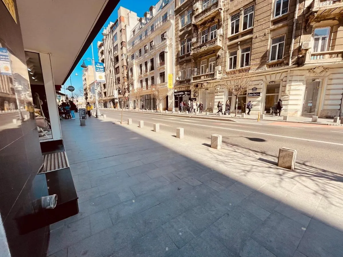 Glamorous Design Apartament In Calea Victoriei Bükreş